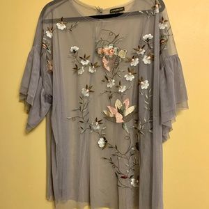 NWT Embroidered Mesh Ruffle Sleeve Top